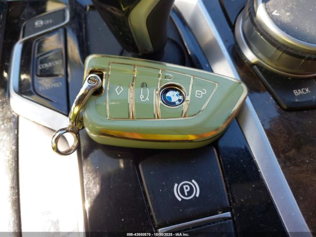 2019 BMW 5 SERIES WBAJA5C51KBX86546 Photo 10