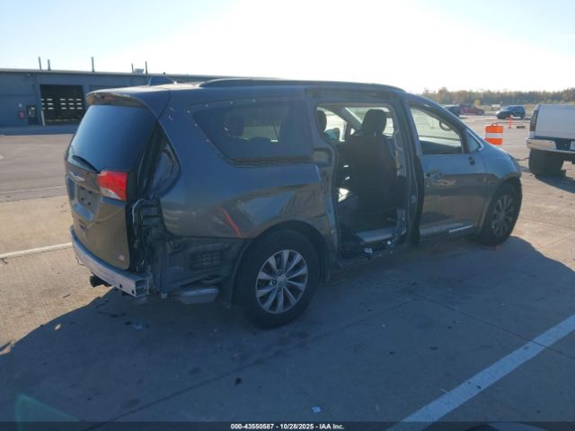 2017 CHRYSLER PACIFICA 2C4RC1BG3HR517079 Photo 3
