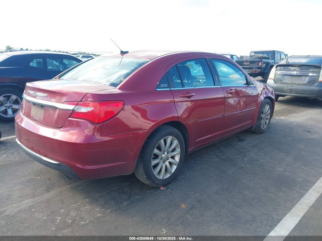 43550649 :رقم المزاد ، 1C3CCBBG9DN635998 vin ، 2013 Chrysler 200 Touring مزاد بيع