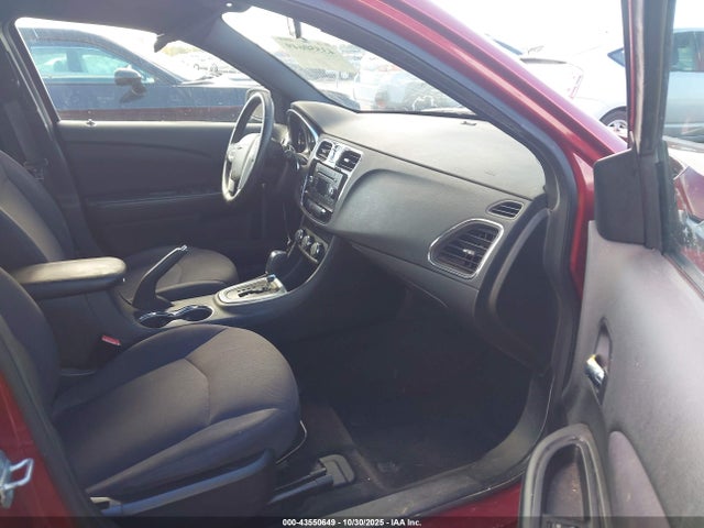 43550649 :رقم المزاد ، 1C3CCBBG9DN635998 vin ، 2013 Chrysler 200 Touring مزاد بيع