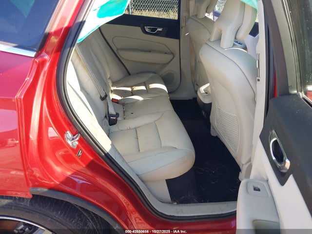 LYVA22RKXJB121315 Volvo Xc60 T6 Momentum