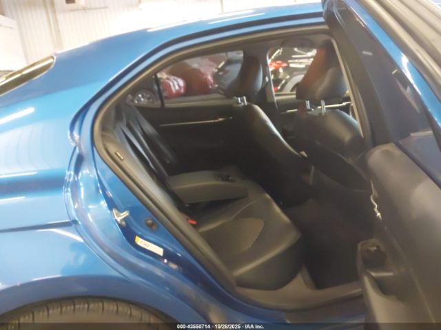 2018 TOYOTA CAMRY 4T1B11HK0JU153775 Photo 7