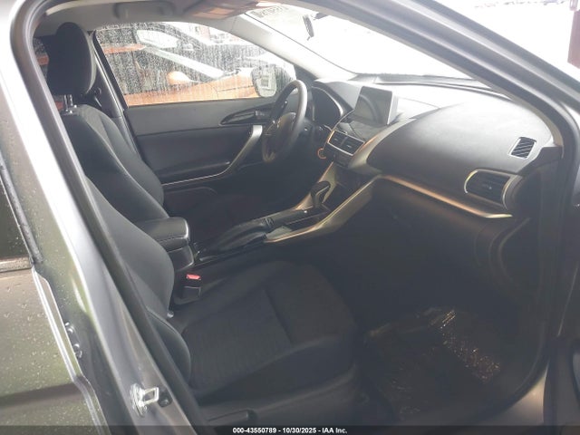 2020 MITSUBISHI ECLIPSE CROSS JA4AS4AA4LZ001336 Photo 4