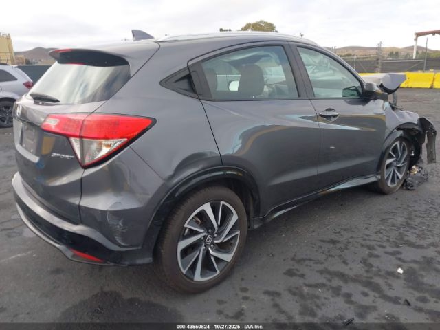 2019 HONDA HR-V 3CZRU5H16KG703391 Photo 3