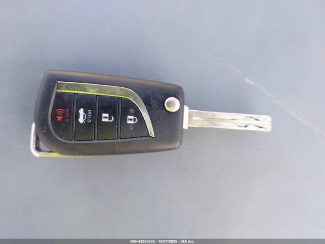 4T1B11HK6JU522333 Toyota CAMRY LE