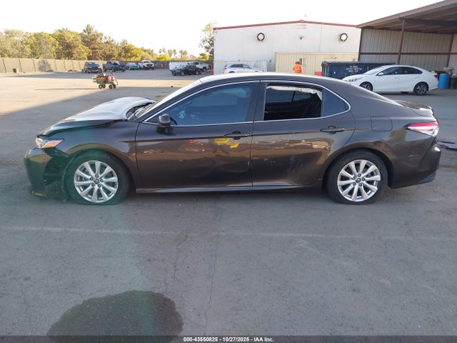 4T1B11HK6JU522333 Toyota CAMRY LE