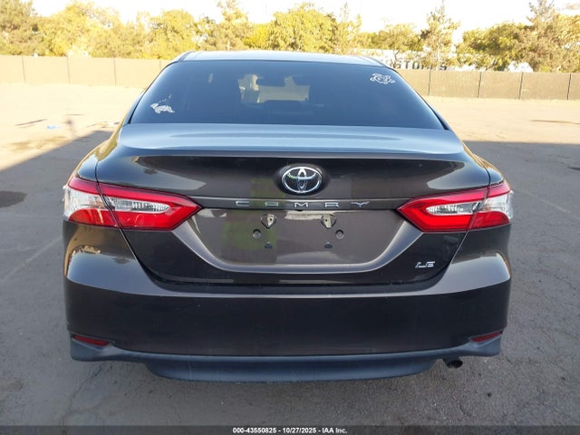 4T1B11HK6JU522333 Toyota CAMRY LE