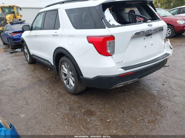 2021 FORD EXPLORER 1FMSK7DH9MGA70763 Photo 2