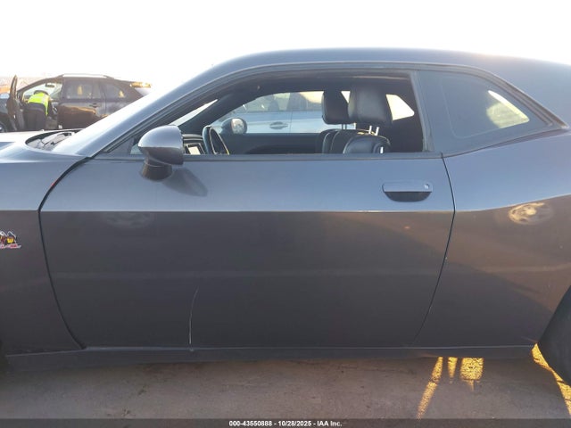 Dodge Challenger 2018 2C3CDZFJXJH298256 Image 14