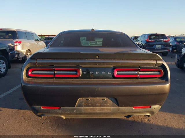 Dodge Challenger 2018 2C3CDZFJXJH298256 Image 16