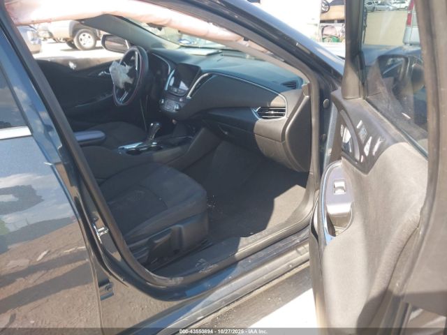 2020 CHEVROLET MALIBU 1G1ZD5ST9LF084801 Photo 4