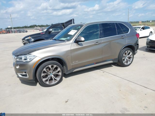 2018 BMW X5 5UXKR2C53J0X08955 Photo 1