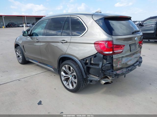 2018 BMW X5 5UXKR2C53J0X08955 Photo 2