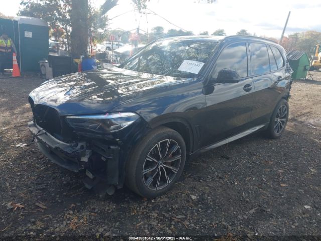 2022 BMW X5 5UXCR6C03N9K63621 Photo 1