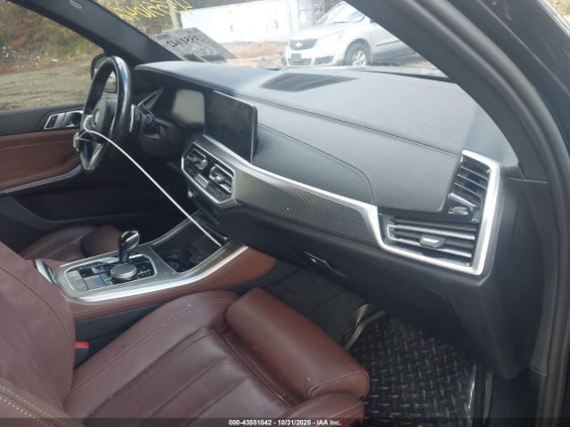 2022 BMW X5 5UXCR6C03N9K63621 Photo 4