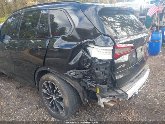 2022 BMW X5 5UXCR6C03N9K63621 Photo 5