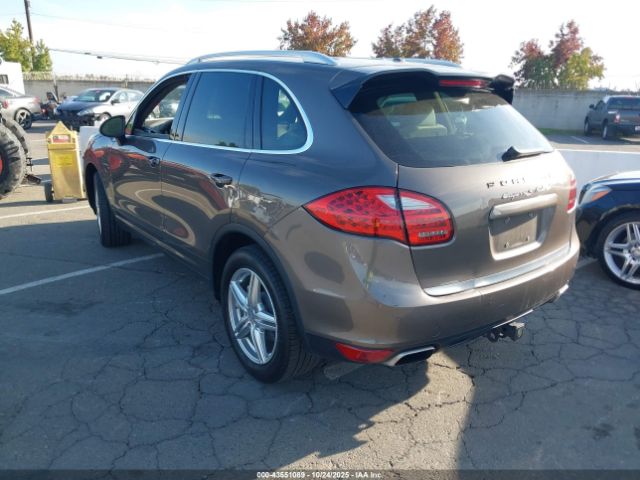 2012 PORSCHE CAYENNE HYBRID WP1AE2A26CLA91164 Photo 2