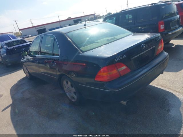 2001 LEXUS LS 430 JTHBN30F110030785 Photo 2