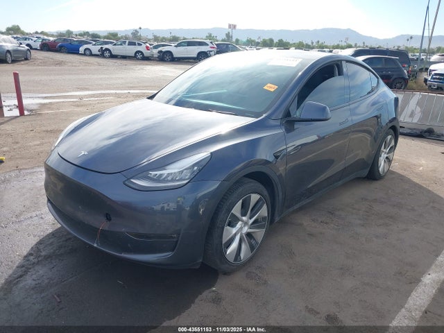 2021 TESLA MODEL Y 5YJYGDEE9MF253531 Photo 1