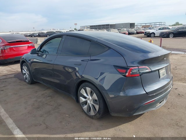 2021 TESLA MODEL Y 5YJYGDEE9MF253531 Photo 2