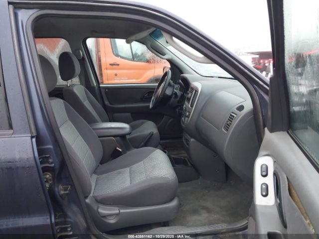 2003 FORD ESCAPE 1FMYU93193KC27420 Photo 4