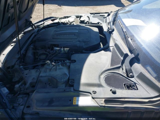 2017 JAGUAR F-TYPE SAJWA6AT8H8K41760 Photo 9