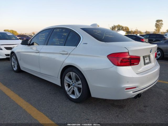 2017 BMW 330E WBA8E1C35HA158627 Photo 2