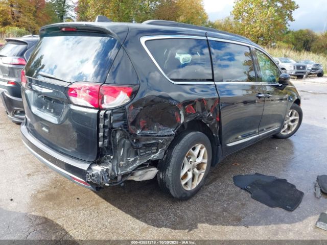 2017 CHRYSLER PACIFICA 2C4RC1BG8HR810010 Photo 3
