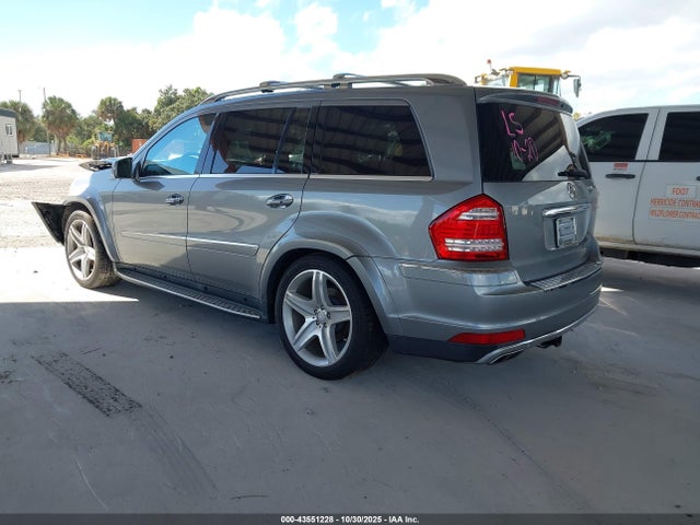 2011 MERCEDES-BENZ GL 550 4JGBF8GE2BA718276 Photo 2