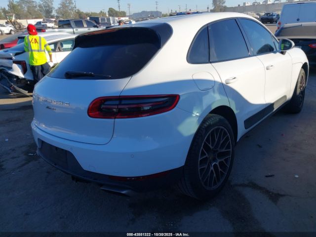 2018 PORSCHE MACAN WP1AA2A56JLB00027 Photo 3