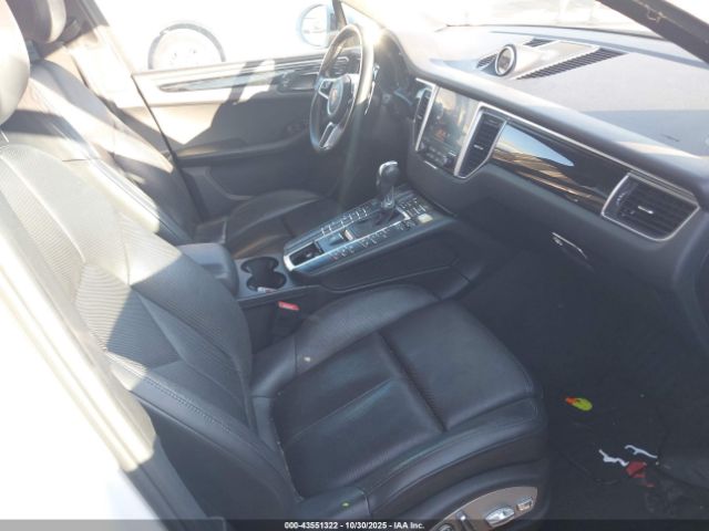 2018 PORSCHE MACAN WP1AA2A56JLB00027 Photo 4