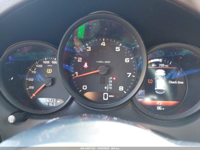 2018 PORSCHE MACAN WP1AA2A56JLB00027 Photo 6