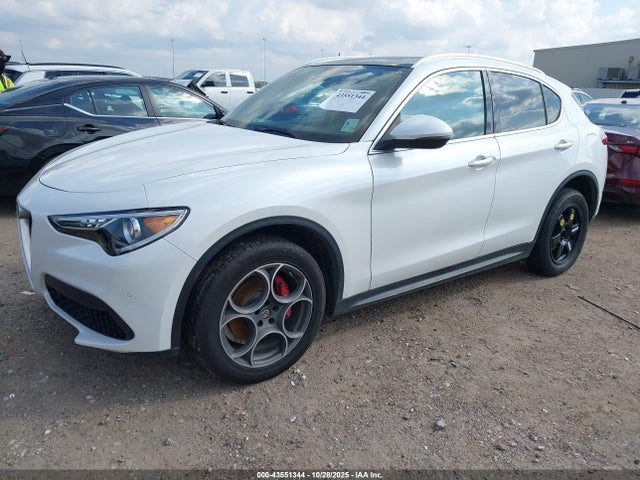 2018 ALFA ROMEO STELVIO ZASFAKBN6J7B80435 Photo 1