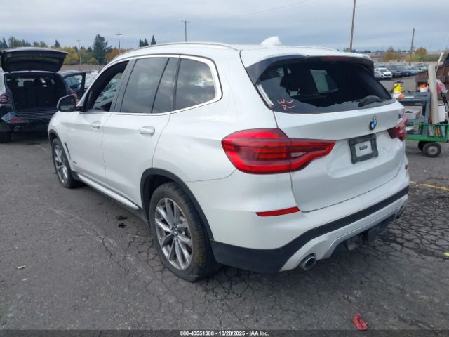 2018 BMW X3 5UXTR9C57JLC78393 Photo 2