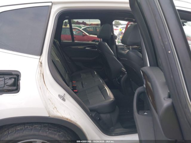 2018 BMW X3 5UXTR9C57JLC78393 Photo 7