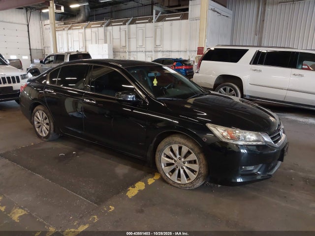 Honda Accord 2015 1HGCR3F93FA020452 Image 13