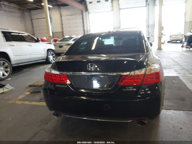 Honda Accord 2015 1HGCR3F93FA020452 Image 28