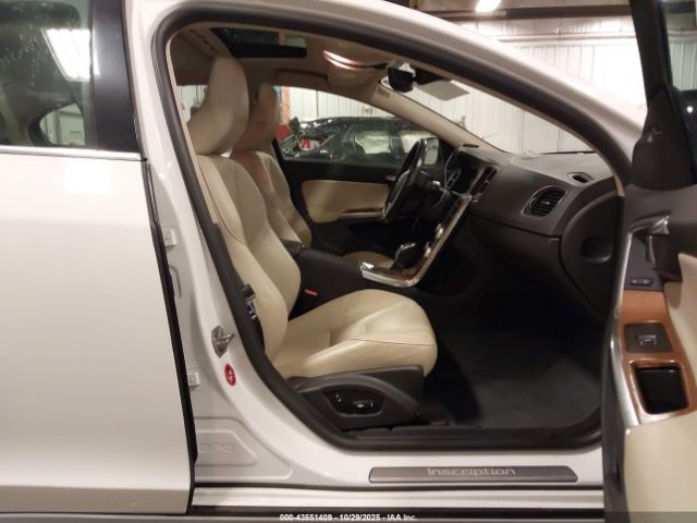 2016 VOLVO S60 INSCRIPTION LYV402FK6GB113597 Photo 4