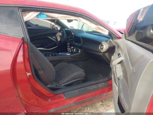 2017 CHEVROLET CAMARO 1G1FB1RX1H0116404 Photo 4