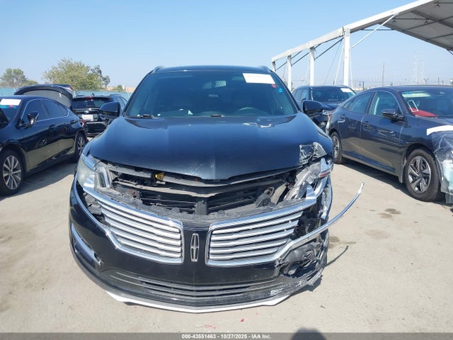 Lincoln Mkc Premiere 2018 5LMCJ1C99JUL21385 Image 12