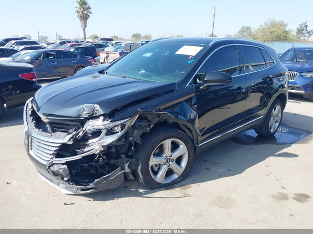 Lincoln Mkc Premiere 2018 5LMCJ1C99JUL21385 Image 2