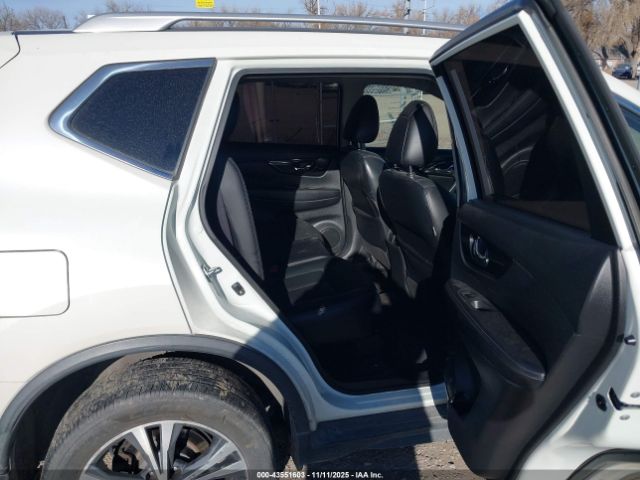 2017 NISSAN ROGUE JN8AT2MVXHW253756 Photo 7