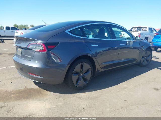 2019 TESLA MODEL 3 5YJ3E1EB7KF386323 Photo 3