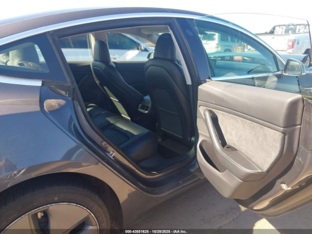 2019 TESLA MODEL 3 5YJ3E1EB7KF386323 Photo 7
