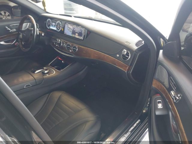 2015 MERCEDES-BENZ S 550 WDDUG8FB3FA149368 Photo 4
