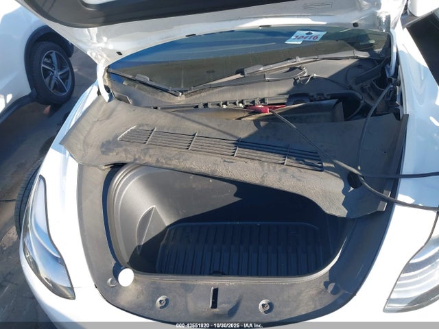 2022 TESLA MODEL Y 7SAYGDEE0NF506224 Photo 9