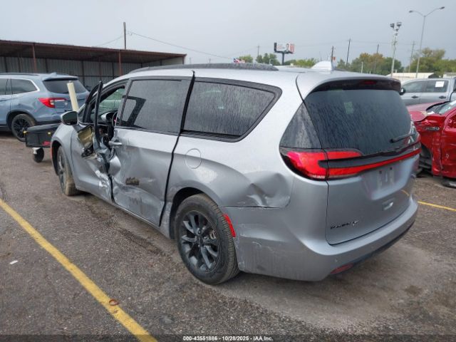 2021 CHRYSLER PACIFICA 2C4RC1BG6MR559806 Photo 2