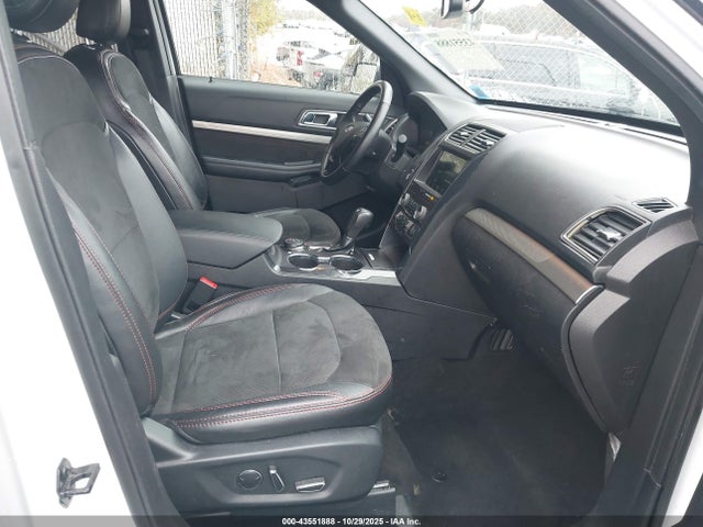 2018 FORD EXPLORER 1FM5K8D80JGC38319 Photo 4
