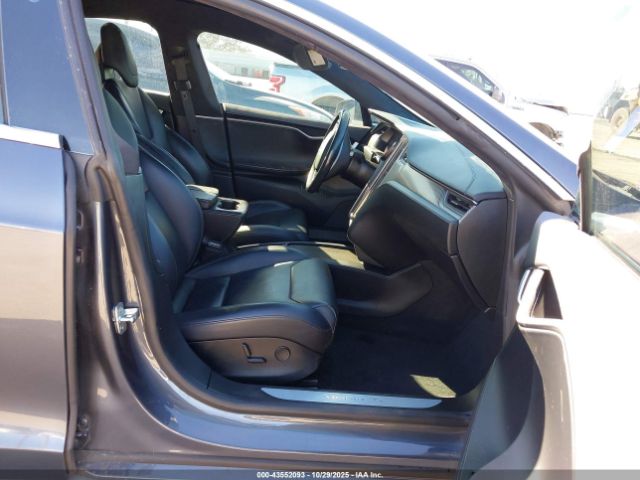 2019 TESLA MODEL S 5YJSA1E46KF313596 Photo 4