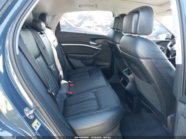 2021 AUDI E-TRON SPORTBACK WA13AAGEXMB006460 Photo 7